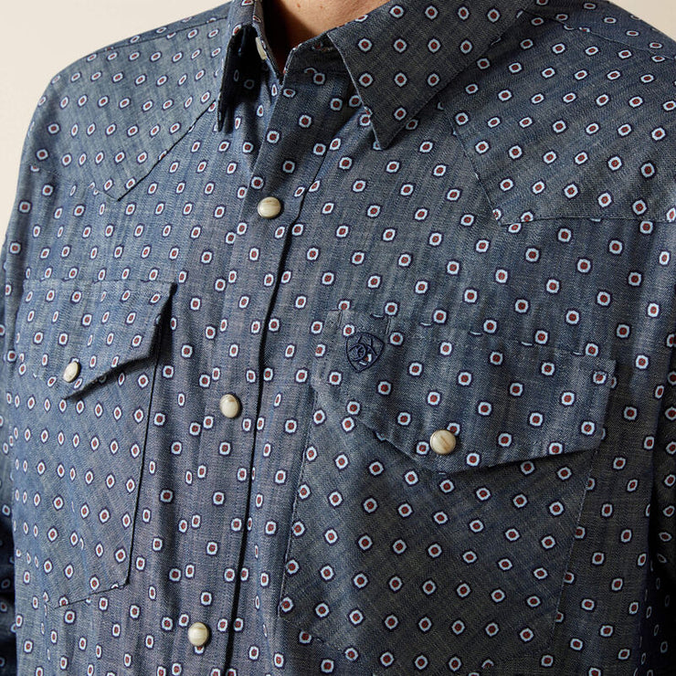 Detailed close-up of the Ariat Trip Fitted Long Sleeve Shirt, focusing on the snap buttons and Ariat signature branding for a premium, polished look.
