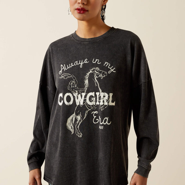 Close-up of Ariat Canvas Women’s Oversized T-Shirt fabric and stitching detail