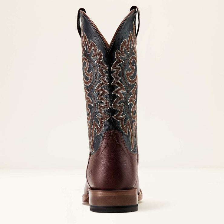 Back heel view of Ariat Highbluff Cowboy Boot with pull-on tabs