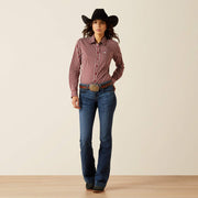 Model in Ariat Bessie Slim Trouser Jeans western outfit