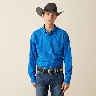 Front view of Ariat Wrinkle Free Carter Men’s Classic Fit Western Shirt
