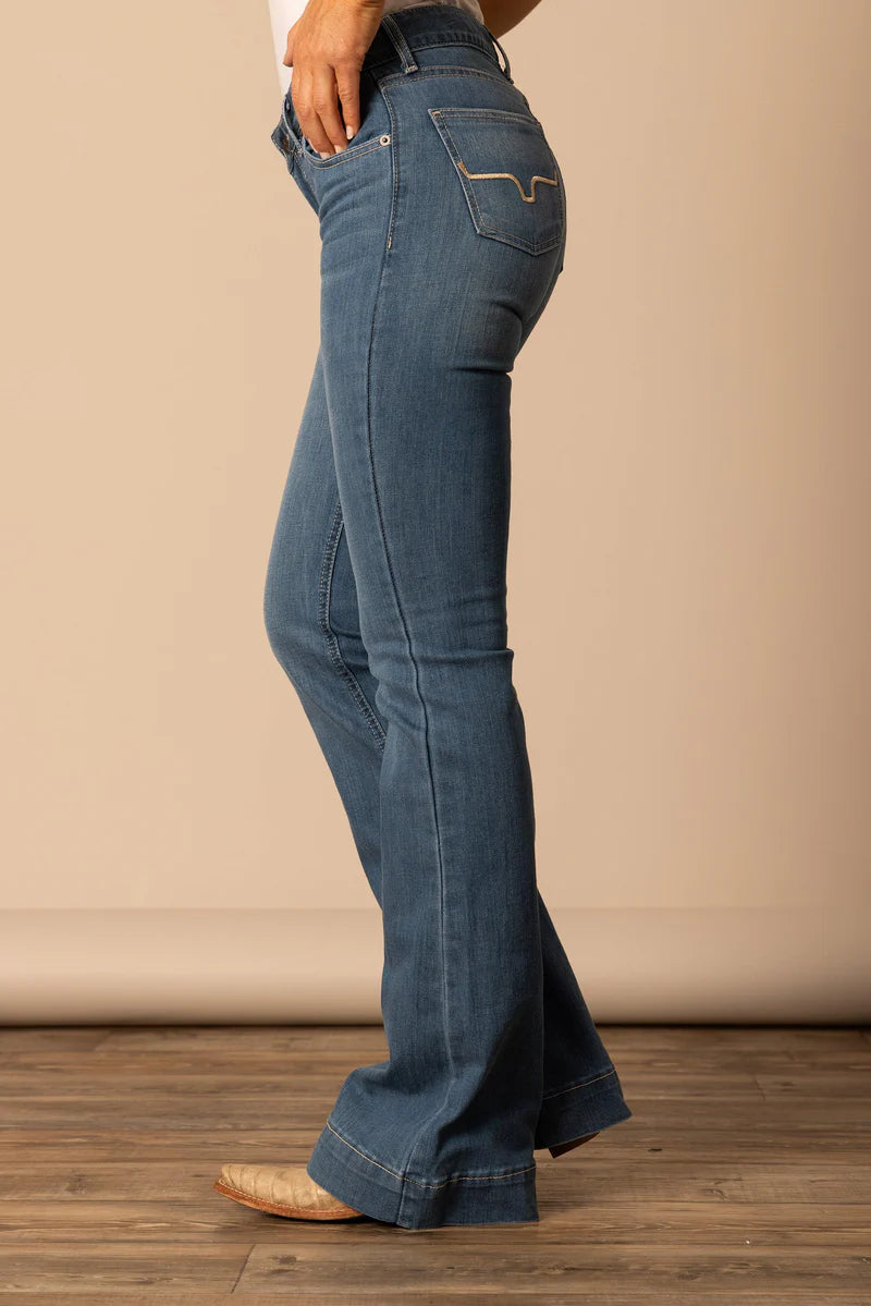 Side profile of Kimes Ranch Lola Soho Fade Mid-Rise Jeans