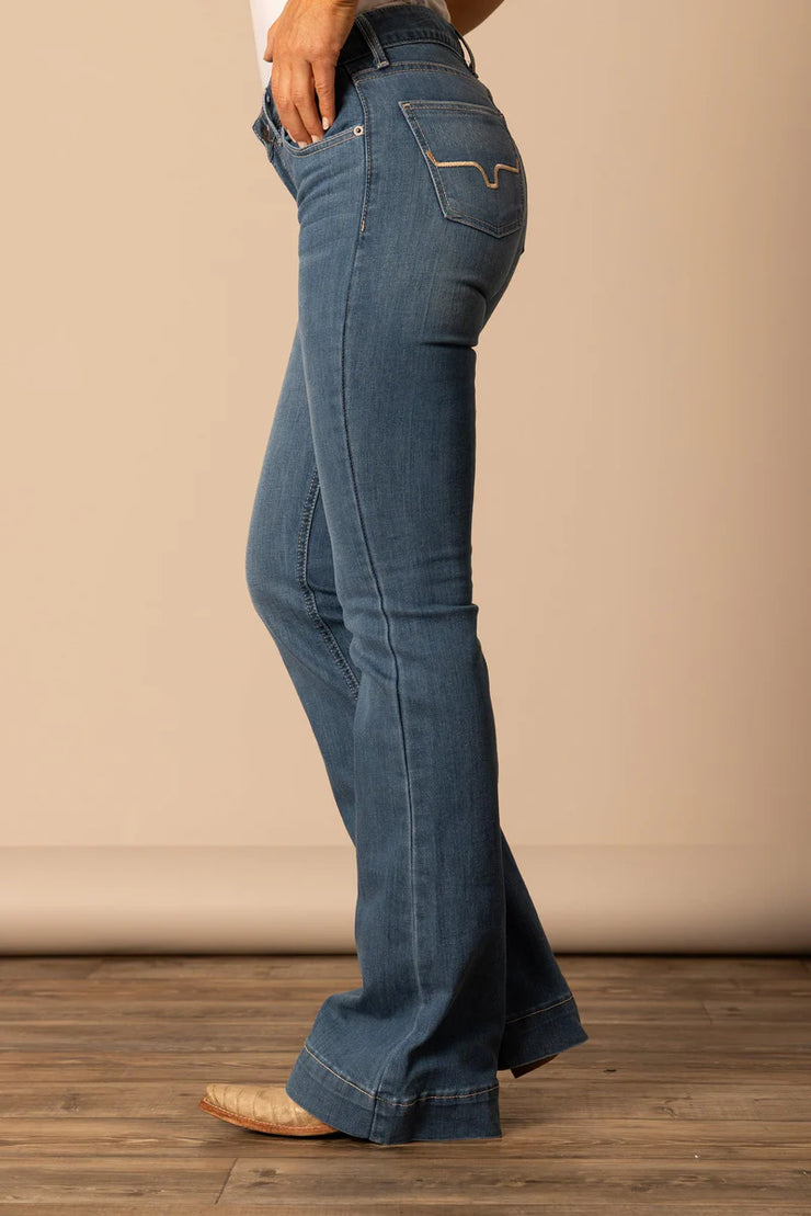 Side profile of Kimes Ranch Lola Soho Fade Mid-Rise Jeans