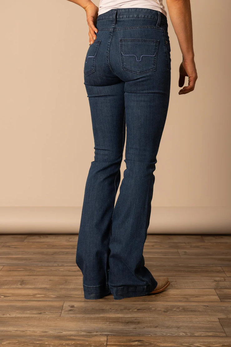 Back pocket detail of Lola Trouser Women’s Jeans
